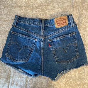 25” Levi’s 501 Jean Short